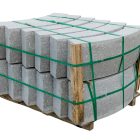 Granitinis lenktas gatvės bordiūras Altos Granitas granitiniai lenkti gatvės bordiūrai paletėje